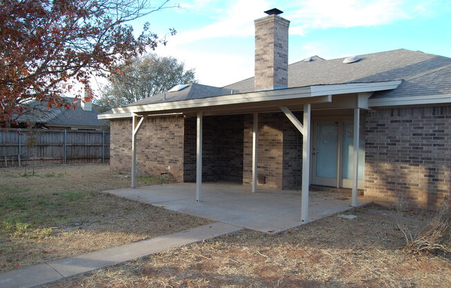 3 beds, 2 baths, $1,400