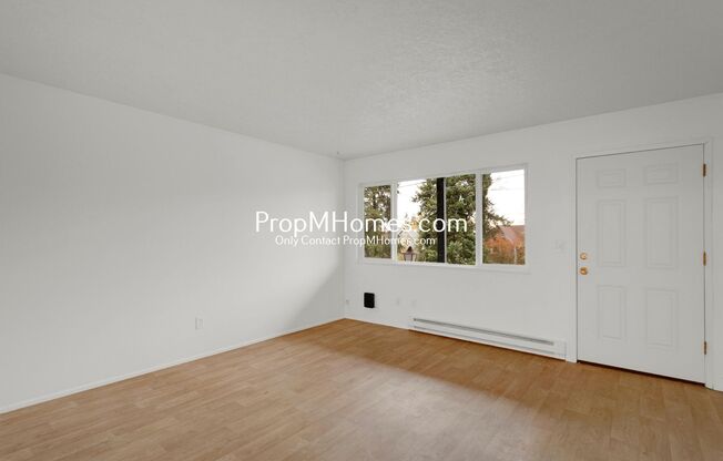 Updated 2BR in the Heart of Oregon City - NEW PHOTOS