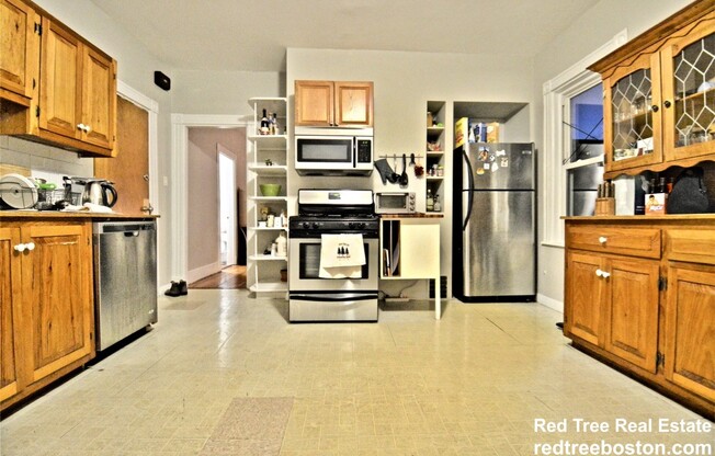 201 Hillside St. 1S