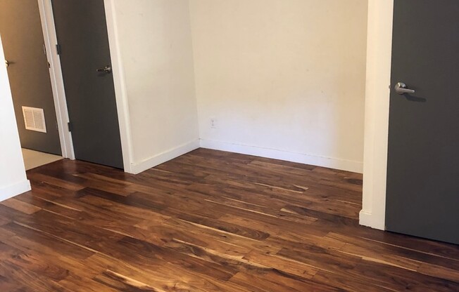 Welcome to the Tia Apartments!