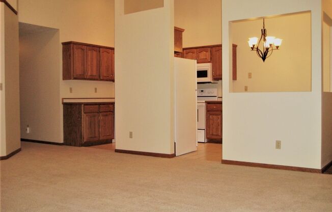 Candle Park West Townhomes - 1728