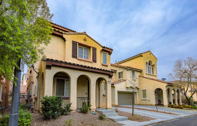 3 Story Home With Large Loft IN Providence