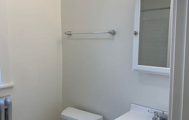 Studio, 1 bath, $1,195, Unit 4847-2C