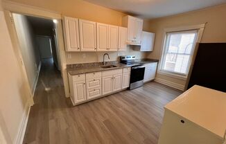 2 beds, 1 bath, $1,700, Unit Unit 2