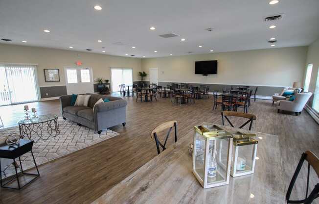 This is a photo of the resident clubhouse at Compton Lake Apartments in Mt. Healthy, OH.