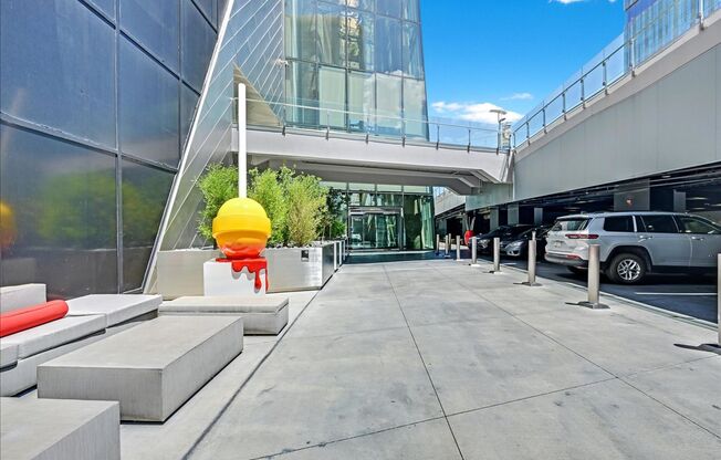 1 bed, 1 bath, $2,850