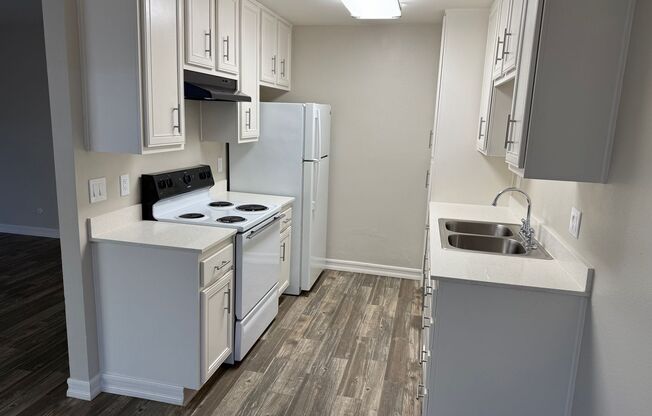 Spacious 2 Bedroom Apartments at The Courtyards in El Cajon