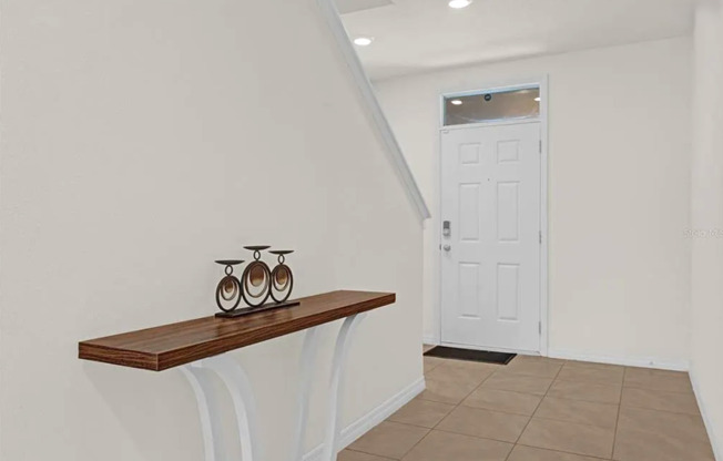 5 beds, 3 baths, $2,800
