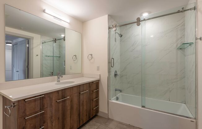 1 bed, 1 bath, 829 sqft, $2,375, Unit 407