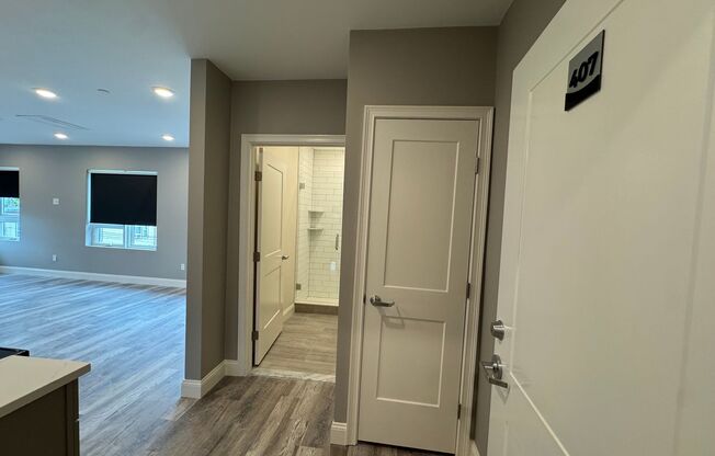 Studio, 1 bath, $2,200, Unit 407