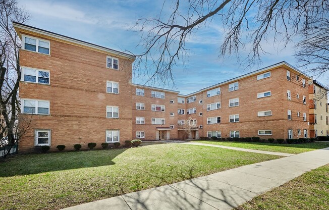 2605 W FITCH AVE