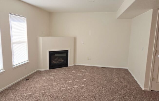 3 beds, 2 baths, $1,650