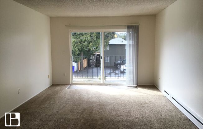 2 beds, 2 baths, 847 sqft, $1,395, Unit 15