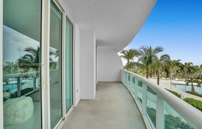 2 beds, 2 baths, 1,251 sqft, $3,600, Unit 7900 Harbor Island Dr # 704
