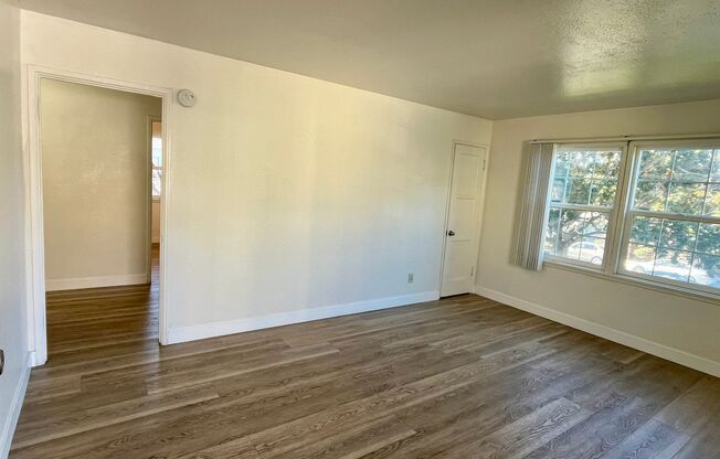 2 beds, 1 bath, $2,700, Unit 141