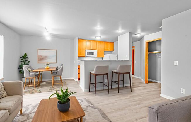 1 bed, 1 bath, 650 sqft, $1,299, Unit 1602 - 406