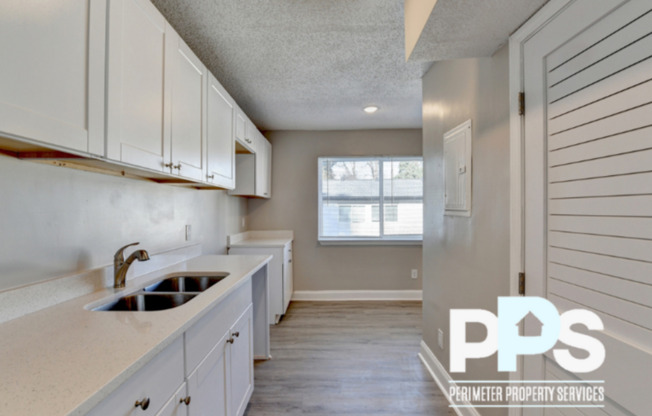 390 WEST LAKE AVE NW # C-11