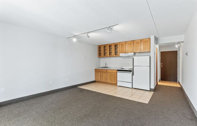 Studios at 7 Corners