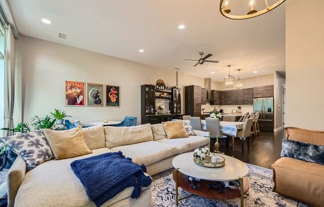 Beautiful 3 bedroom 3 Bathroom home