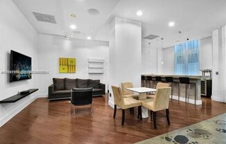 234 NE 3rd St cu-1701, Miami, FL 33132