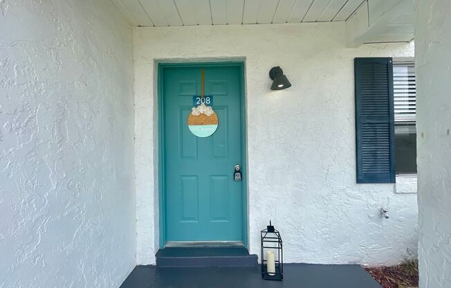 2 beds, 1.5 baths, 846 sqft, $1,499, Unit 208