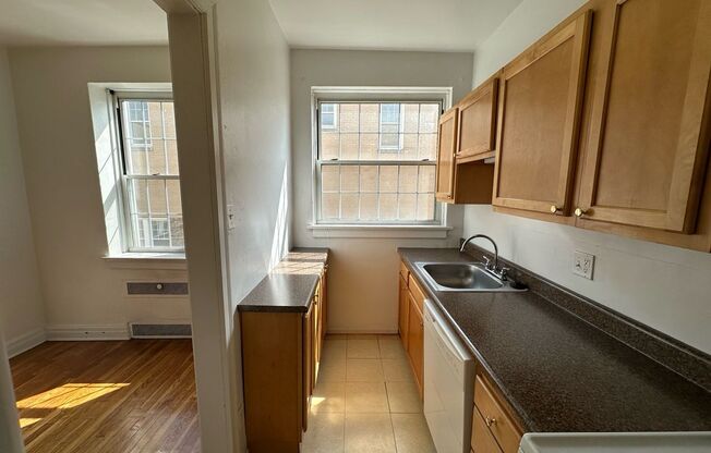 1 bed, 1 bath, 662 sqft, $1,400