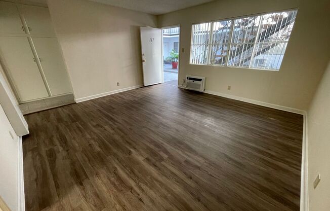 1 bed, 1 bath, 624 sqft, $1,995, Unit 117