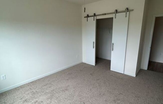 1 bed, 1 bath, 758 sqft, $1,394, Unit 143-125