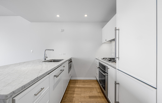 1 bed, 1 bath, $4,195, Unit 4E