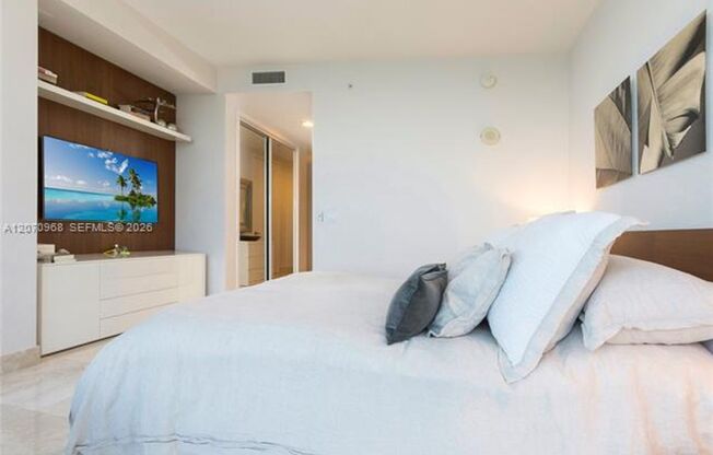 2 beds, 2.5 baths, $7,900, Unit # 4208