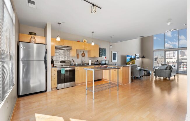 Luxury Furnished Loft on Broadway