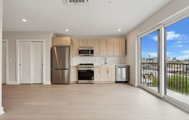 Studio, 1 bath, 360 sqft, $1,515, Unit Unit 614