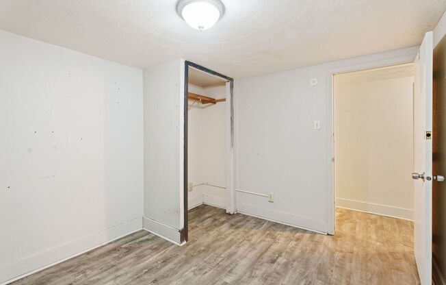 4 beds, 1 bath, $1,450, Unit 1820 11TH AVE UNIT 2