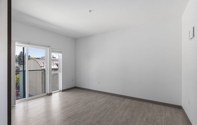 Studio, 1 bath, 380 sqft, $1,895, Unit 308
