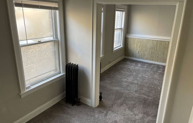 1 bed, 1 bath, $825, Unit 31