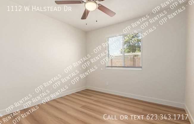 1112 W HALSTEAD DR