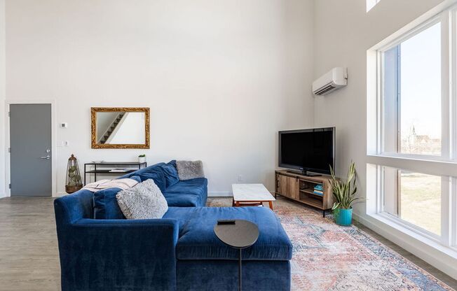 2 beds, 2 baths, 1,150 sqft, $1,995, Unit 402