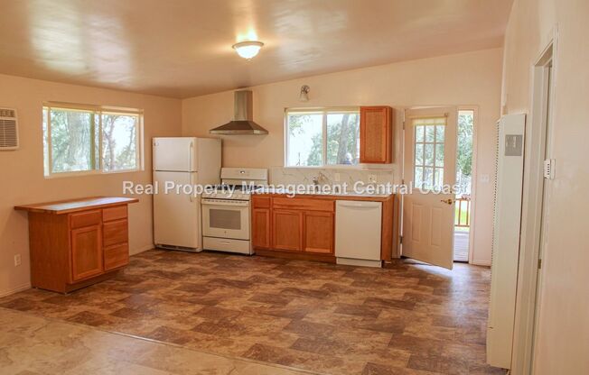 AVAILABLE NOW - Charming Templeton Home - 1 Bed / 2 Bath