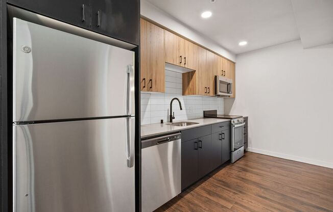 1 bed, 1 bath, 627 sqft, $2,150, Unit 701