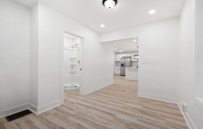 Gorgeous 3 bedroom home in Verona available now!