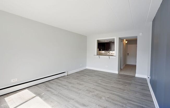 Studio, 1 bath, 359 sqft, $1,475, Unit 4E