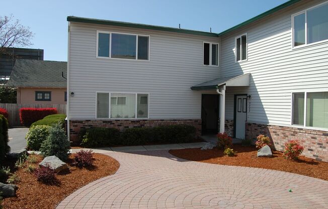 Oakdale Apts