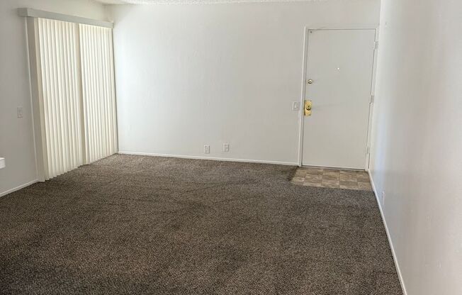 1 bed, 1 bath, $1,095, Unit 54
