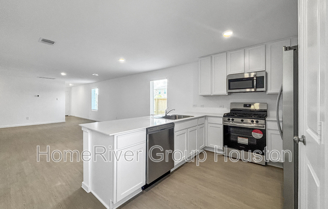 6022 STANDPIPER LN