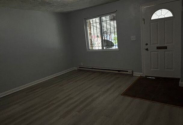 Charming 3-bedroom, 1-bathroom home located in the vibrant city of Baltimore, MD.