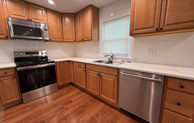 2 Bedrooms, 2 Bathroom - Home in Downtown Rome!