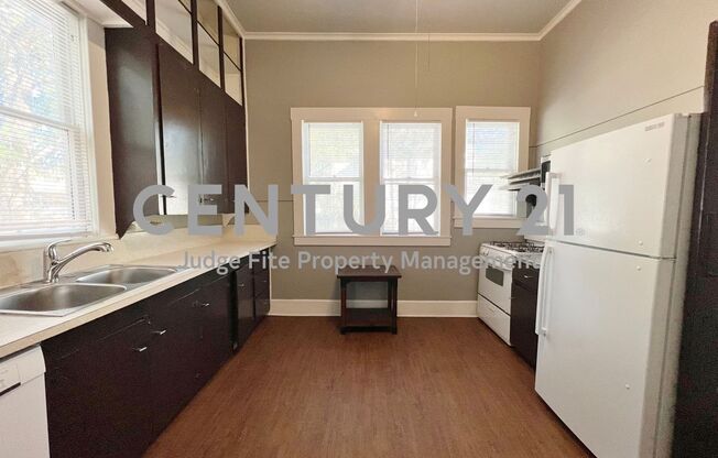 Spacious 3/2 Within Walking Distance of UNT Campus For Rent!