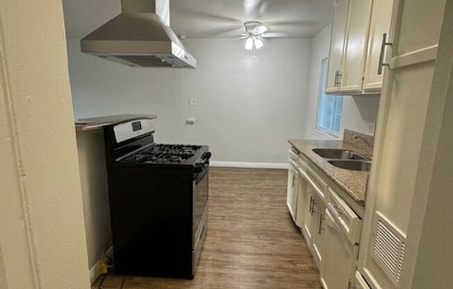 1 bed, 1 bath, 650 sqft, $1,890