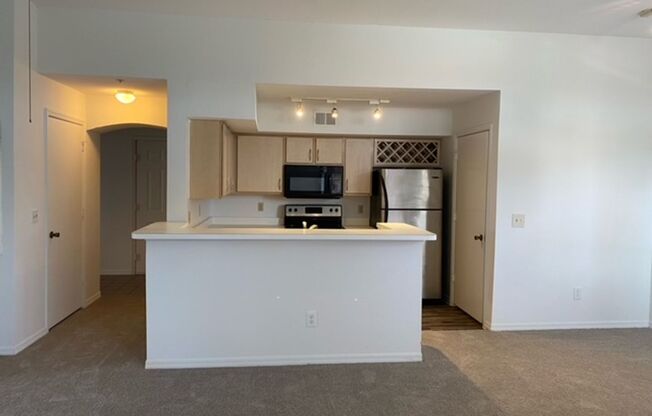 2 beds, 2 baths, $1,650