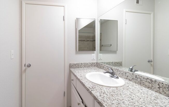 1 bed, 1 bath, 627 sqft, $1,245